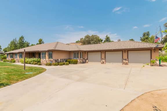 Rancho Del Vino Estate - Image 2