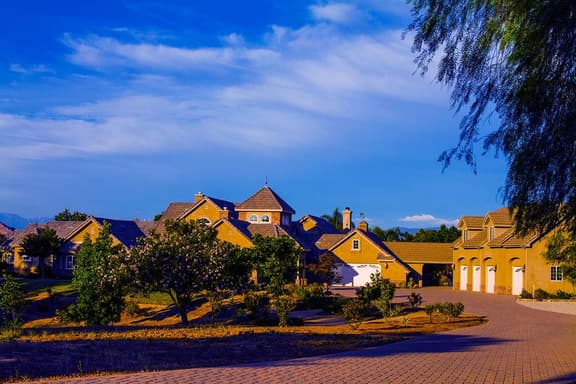 Hidden Vineyard Estate - Image 1